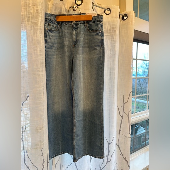Loft High rise wide leg jeans in authentic Mid indigo wash. - Picture 2 of 10